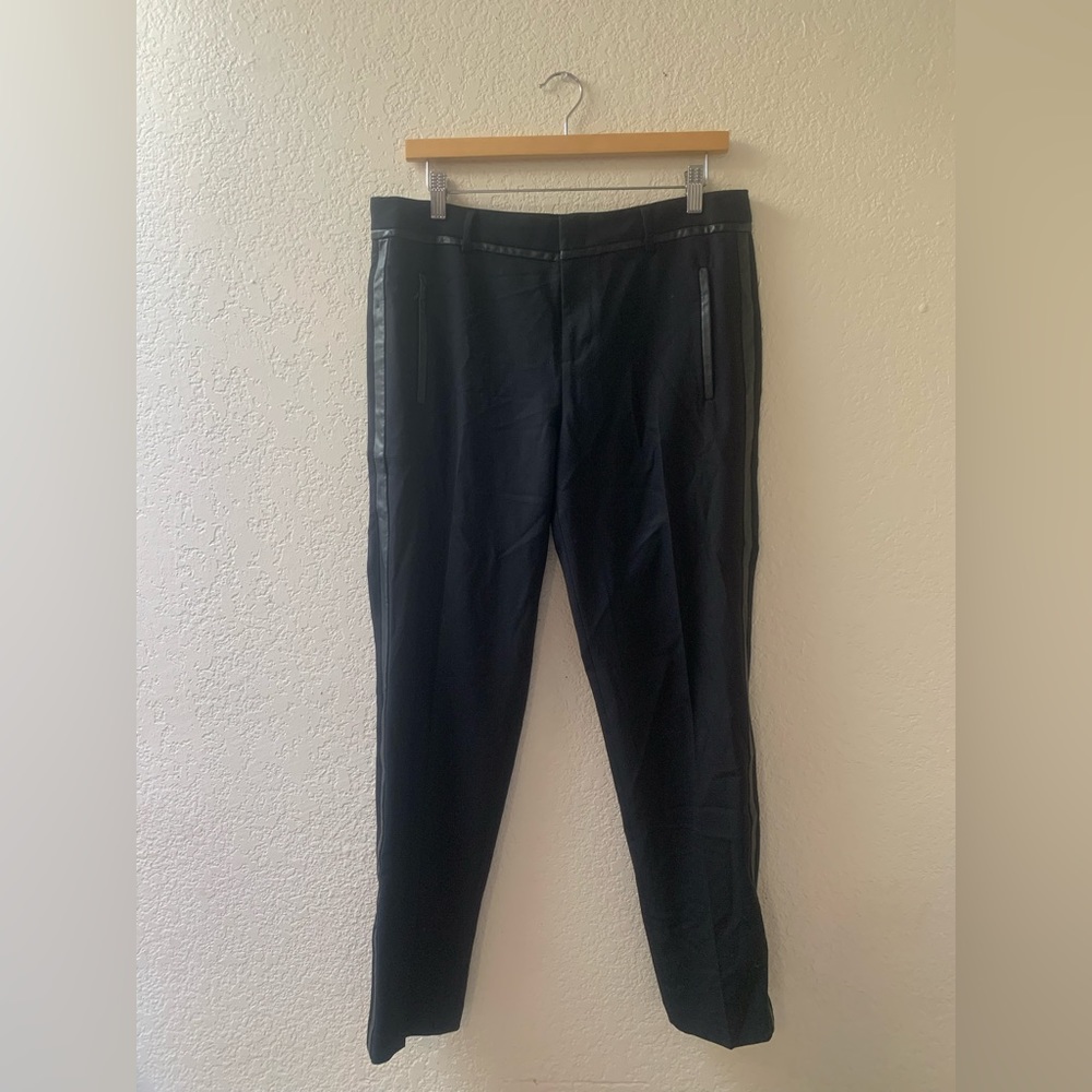 Women’s size 8 Vince pants black slacks